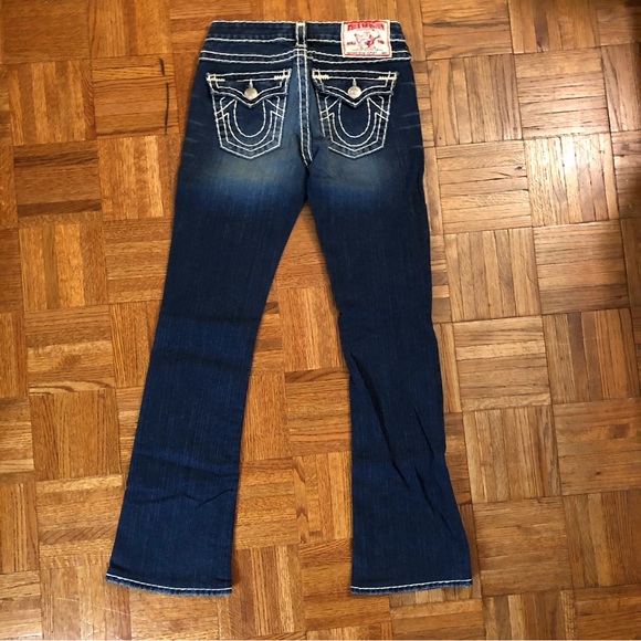 TRUE RELIGION JEANS, TOP STITCH BOOTLEG, LIKE BRAND NEW WAIST 27 - Picture 2 of 5